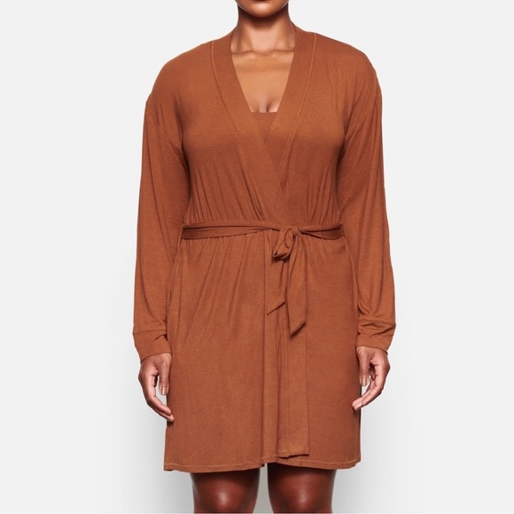 Skims SLEEP ROBE | CAMEL small - Picture 2 of 9